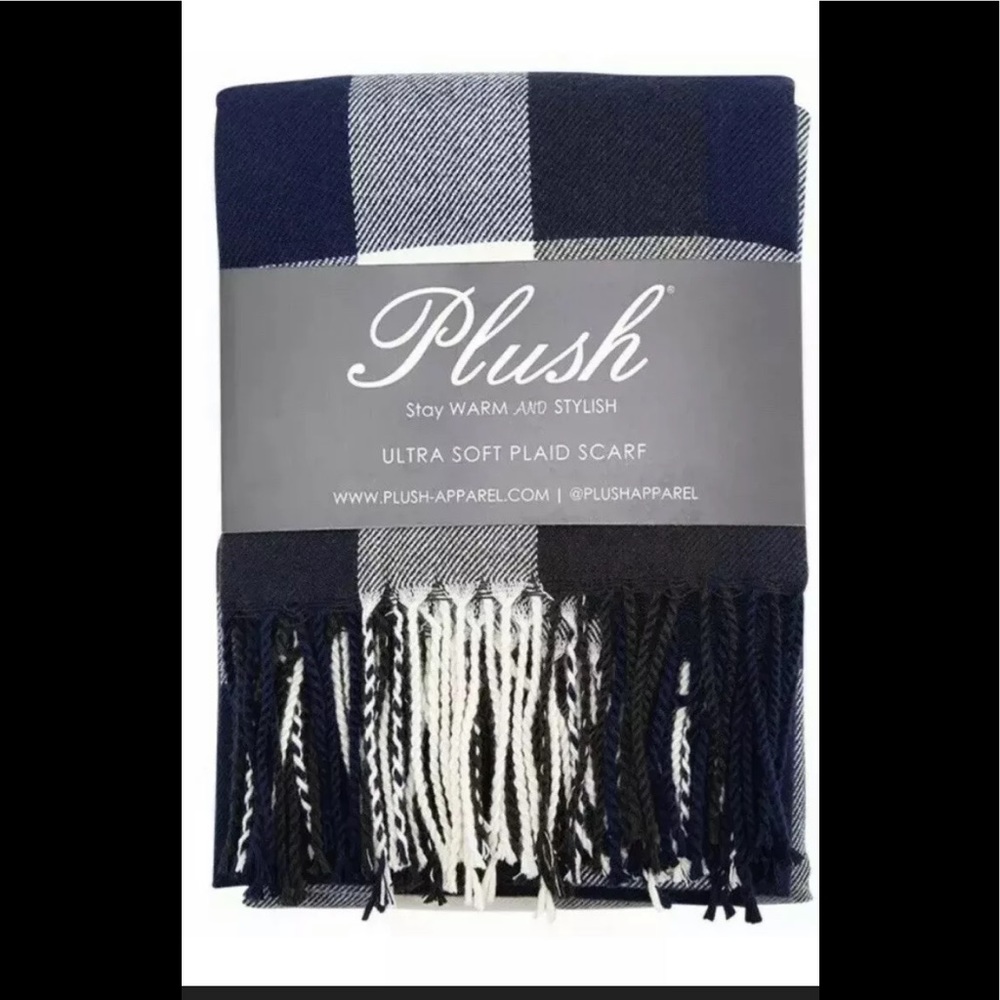Plush Apparel Navy/Charcoal/White Plaid Scarf